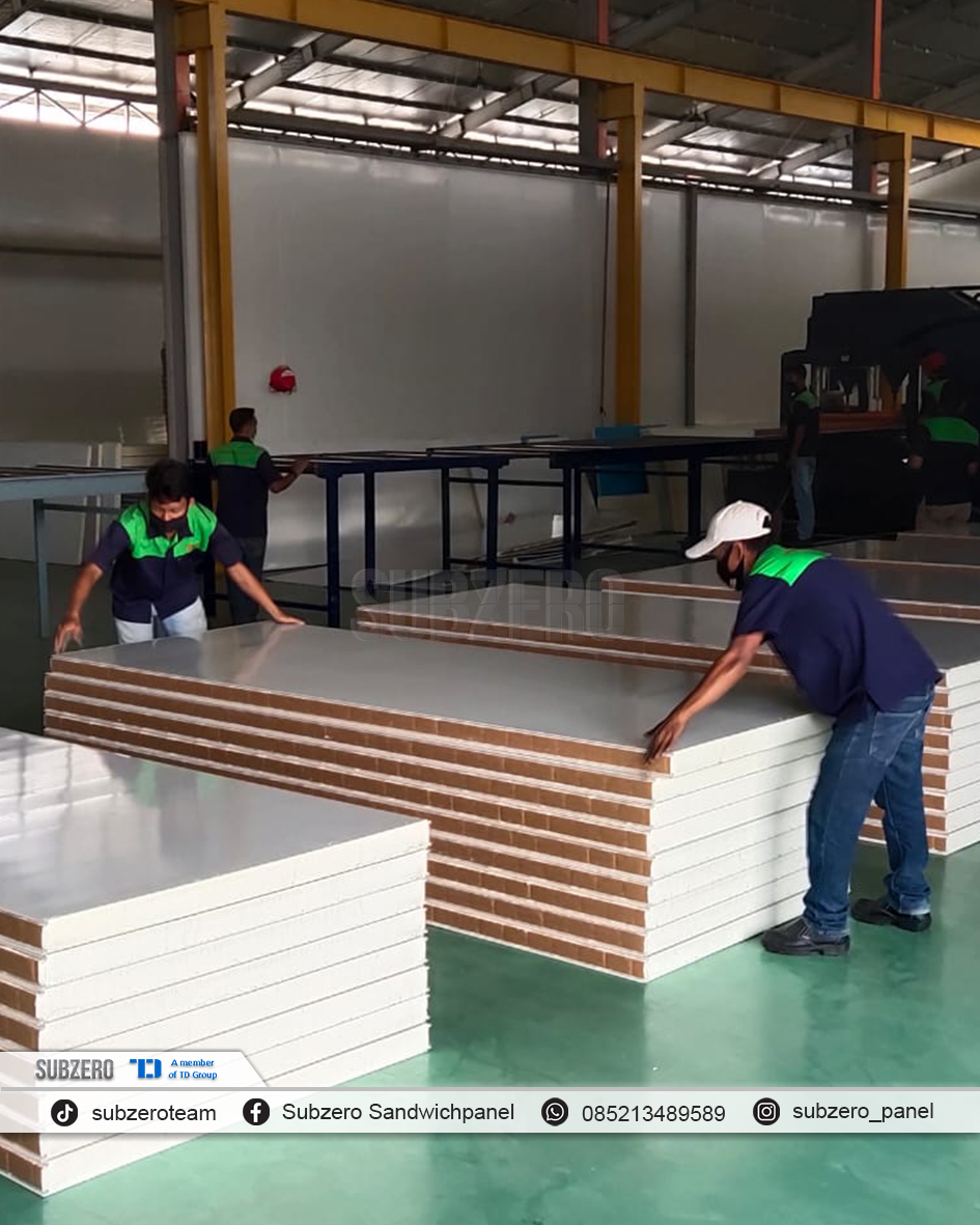 Image - Gallery - Peletakan Sandwich panel selesai produksi - Subzero | Pre Insulated Sandwich Panel