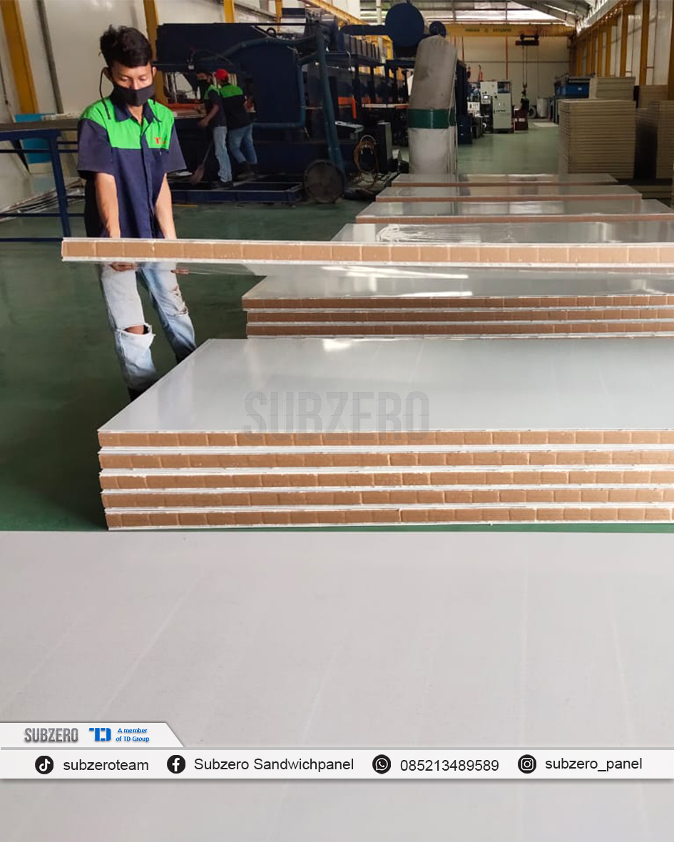 Image - Gallery - Sandwich Panel Subzero setelah produksi - Subzero | Pre Insulated Sandwich Panel