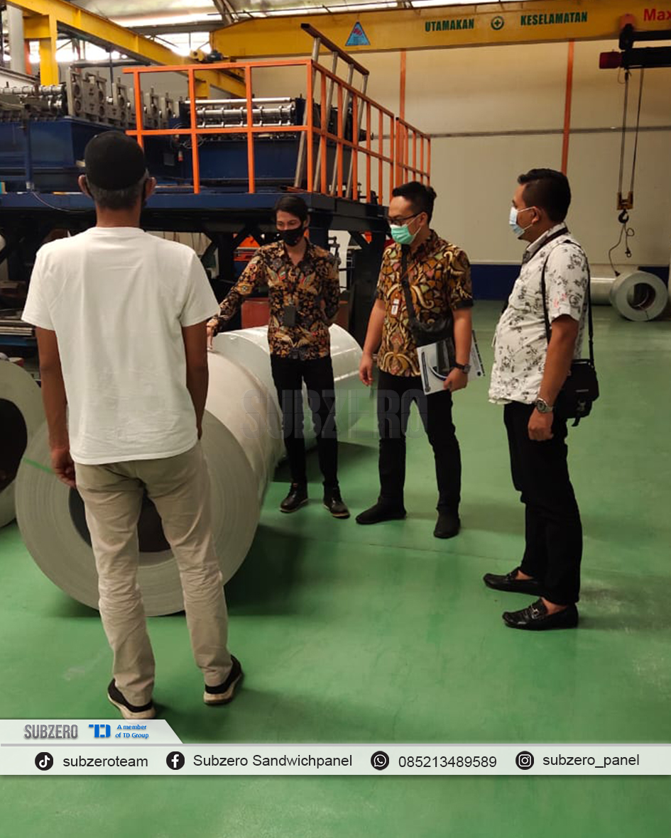 Image - Gallery - Kunjungan Pabrik menjelaskan Plat Dari Subzero - Subzero | Pre Insulated Sandwich Panel